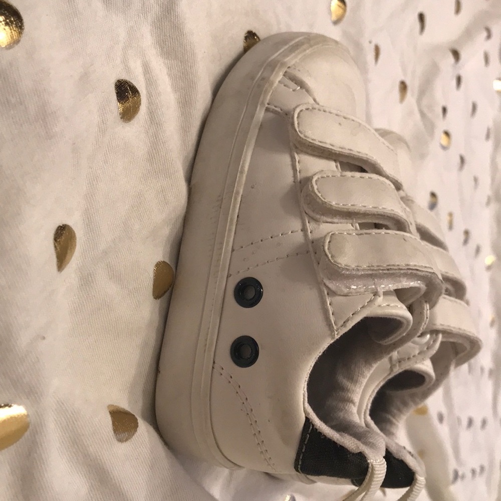 Old Navy Sneakers